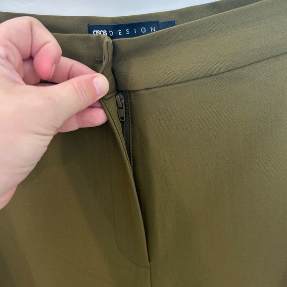 Women’s ASOS DESIGN Tailored Relaxed Straight Leg Trousers, Olive, 10 - Picture 4 of 7